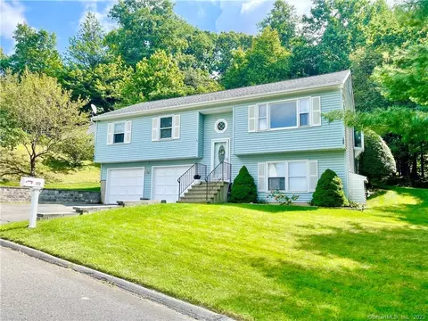 99 Eastside Blvd, Waterbury, CT 06706