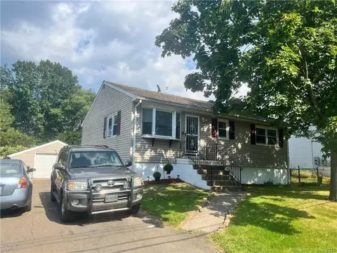 24 Ocala St, West Haven, CT 06516