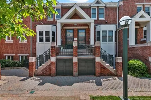 95 Audubon St #27, New Haven, CT 06510