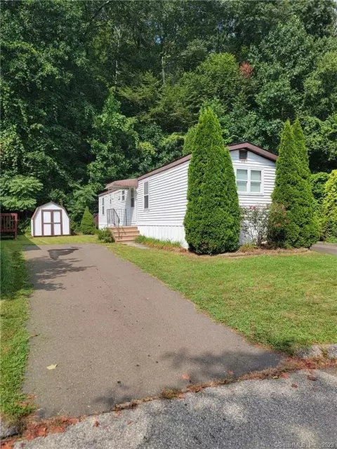 48 Woodland Park, Shelton, CT 06484