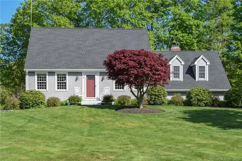 2 Aster Dr, Granby, CT 06035