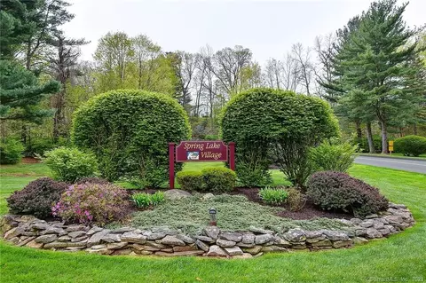 845 Glacier Way #845, Southington, CT 06489