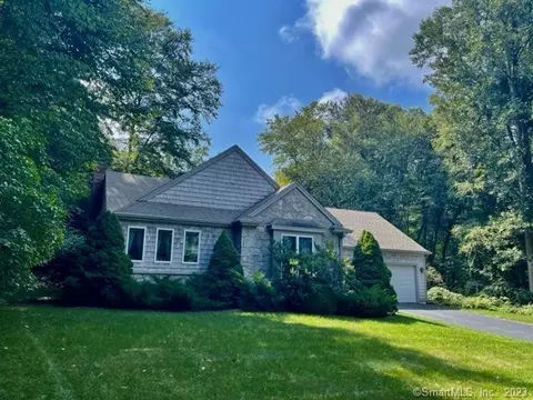 2 Christy Hts, Old Saybrook, CT 06475