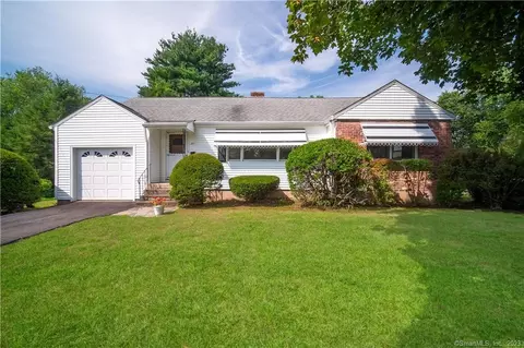 218 Starr Dr, Rocky Hill, CT 06067