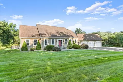1590 Guernseytown Rd, Watertown, CT 06795