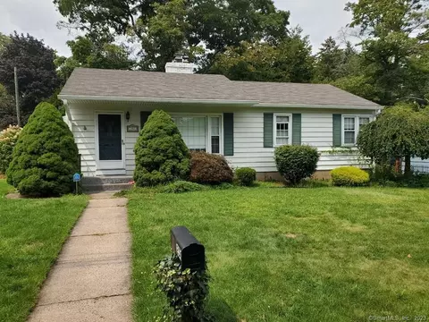 250 Maple Ave, Meriden, CT 06450