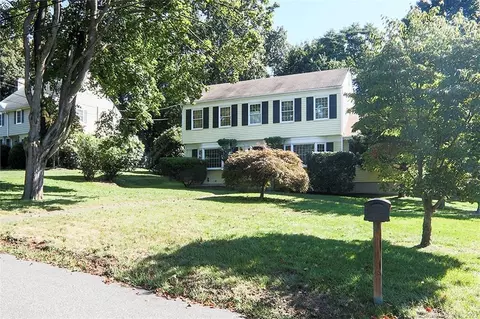 20 Knob Hill Rd, Norwalk, CT 06851