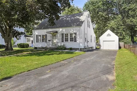 38 Garvan St, Newington, CT 06111