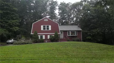 15 Carriage Dr, Monroe, CT 06468