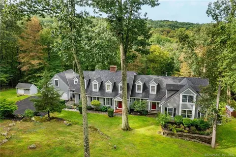 14 Murphys Ln, Brookfield, CT 06804 photo 1