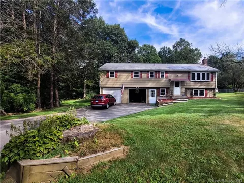 464 Crystal Lake Rd, Tolland, CT 06084