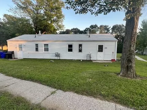 14 Hayes Rd #14, Windsor Locks, CT 06096