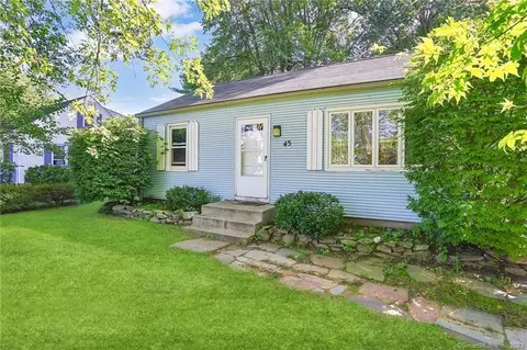 45 Old King St, Enfield, CT 06082