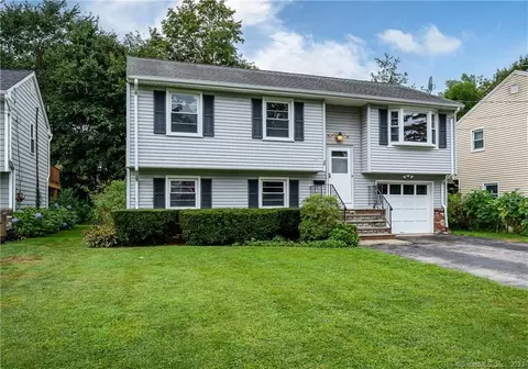 26 Hilltop Ave, Stamford, CT 06907