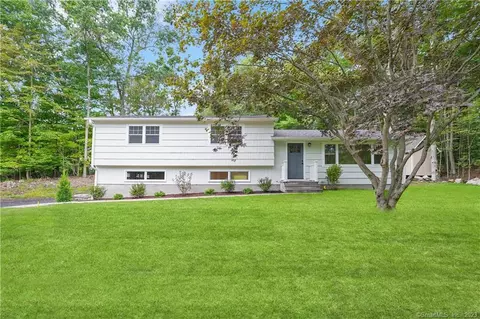 120 Jockey Hollow Rd, Monroe, CT 06468