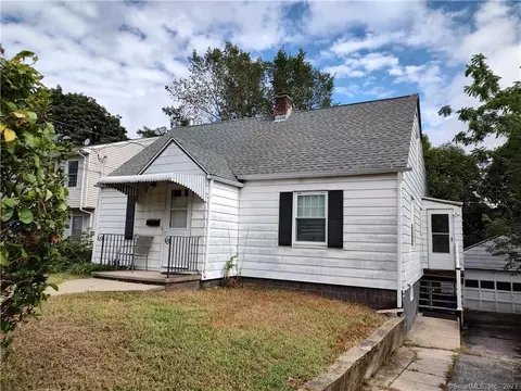 61 New St, Shelton, CT 06484