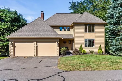 349 Cavan Ln #349, Glastonbury, CT 06033