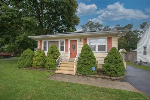 81 Burr St, East Haven, CT 06512