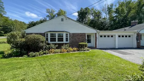 1 Lambert Ln #1, Brookfield, CT 06804