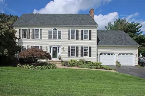 30 Frances Ct, Cheshire, CT 06410