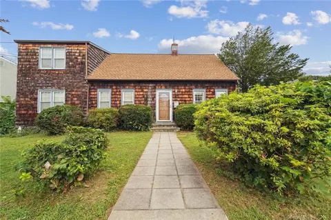 365 Patterson Ave, Stratford, CT 06614