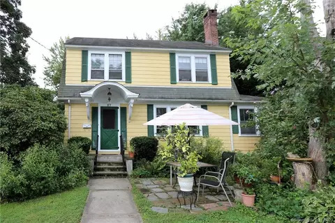 27 Fairmont St, Wethersfield, CT 06109