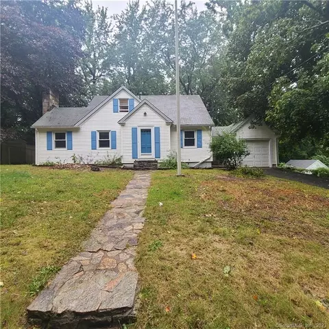 146 High St, Vernon, CT 06066