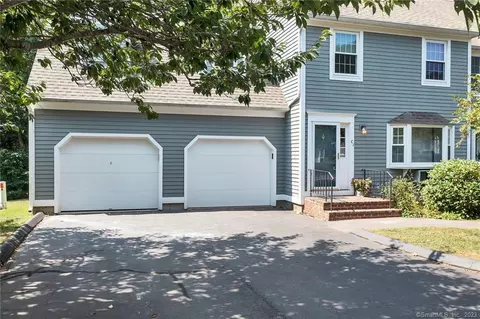 611 Ocean Ave #C1, New London, CT 06320
