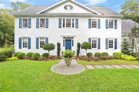 20 Elm Dr, Easton, CT 06612