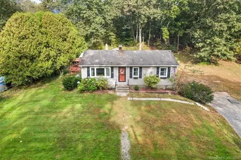 125 River Rd, Preston, CT 06365