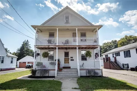 25 Lee Ave, Wallingford, CT 06492