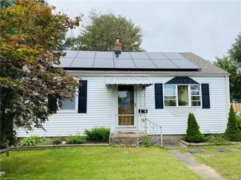 39 Lafayette Ave, East Hartford, CT 06118