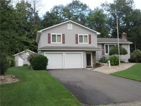 66 Pequot Rd, Plainville, CT 06062