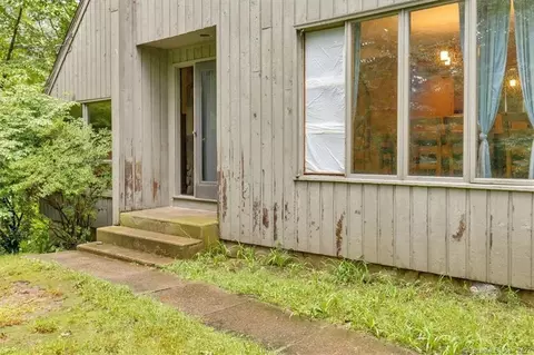 45 Mount Sumner Dr, Bolton, CT 06043