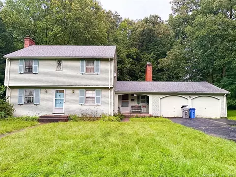 33 Thayer Rd, Manchester, CT 06040