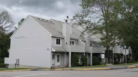 187 Lovers Ln #28, Torrington, CT 06790
