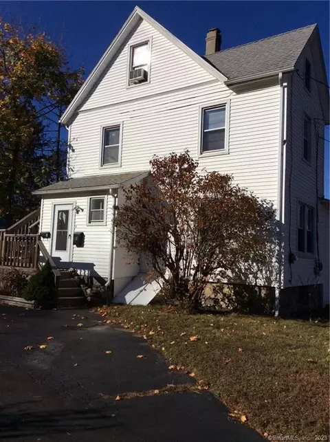 72 Carroll St, Stamford, CT 06907