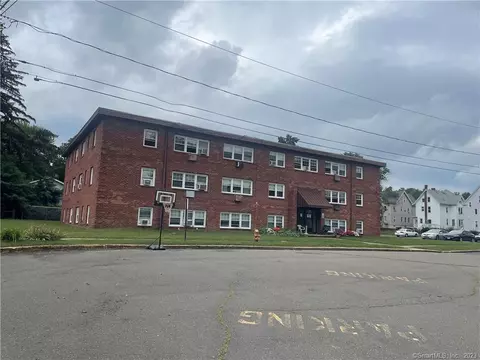 39 Hoffman Ct #A6, Wallingford, CT 06492