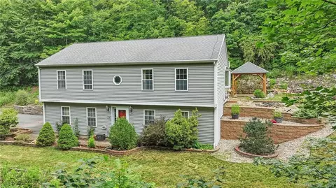 364 Turkey Hill Rd, Haddam, CT 06438