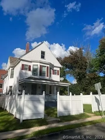 2 Pliny St, Hartford, CT 06120