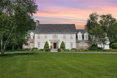 289 Carter St, New Canaan, CT 06840