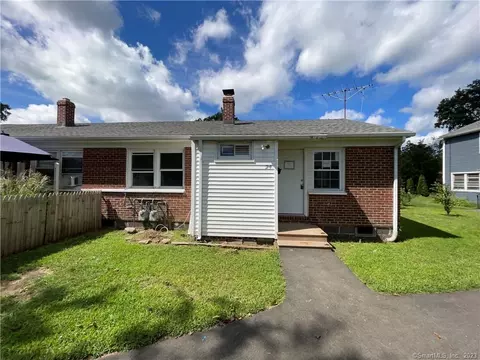 24 Vought Pl, Stratford, CT 06614