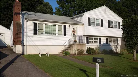 144 Martha Pl, Bridgeport, CT 06606