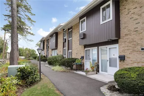 57 Rock Spring Rd #15, Stamford, CT 06906