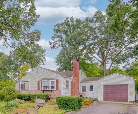 2 Fernwood Ave, Enfield, CT 06082