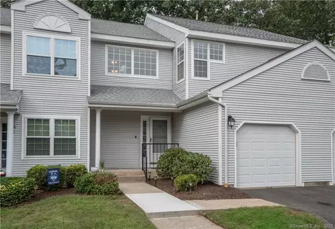 402 The Mews #402, Rocky Hill, CT 06067
