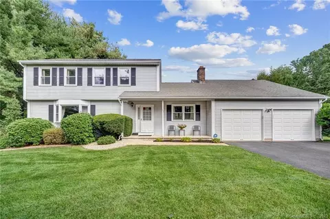 33 Alexander Pl, South Windsor, CT 06074