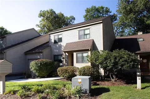 3 Haddam Dr #3, Avon, CT 06001