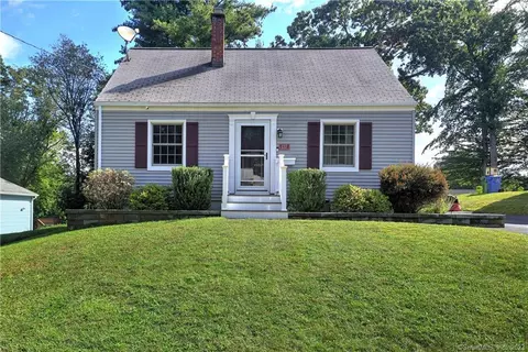 137 Lawncrest Dr, Southington, CT 06489