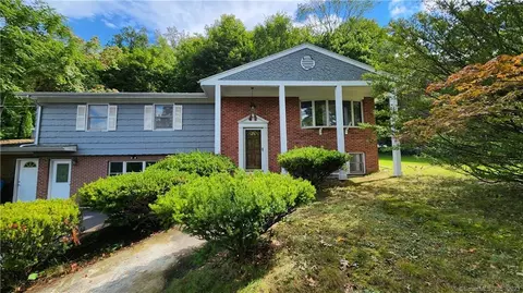 408 Broadway, Hamden, CT 06518